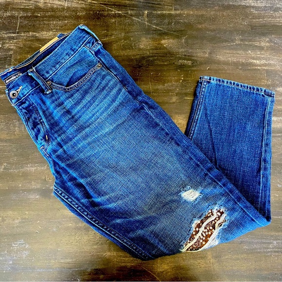 Abercrombie & Fitch Boyfriend Straight Jeans Embellished (Size 6-8 Read Desc.) - Picture 1 of 9